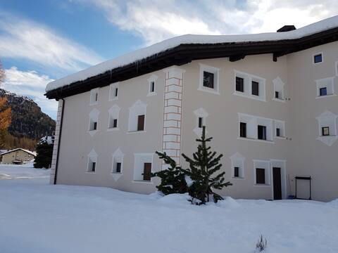 Charming Engadine style holiday apartment