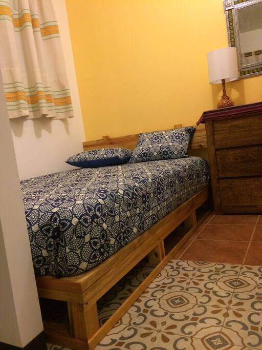 Cama matrimonial con colchónn nuevo