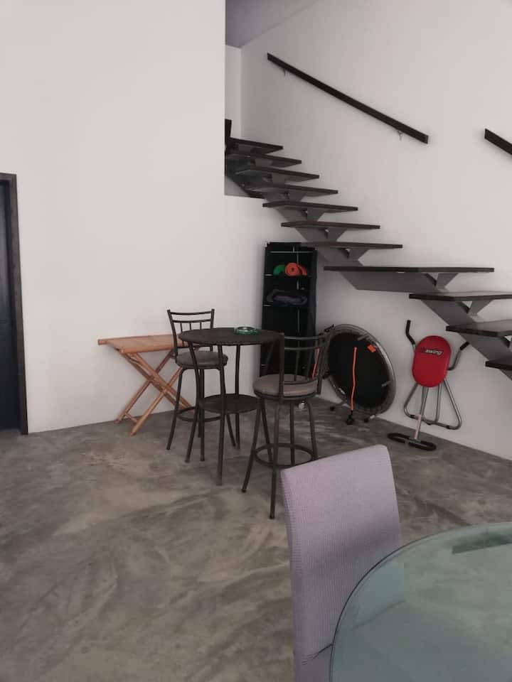 Სპორტდარბაზის პირველადი საჭიროების ნივთები 