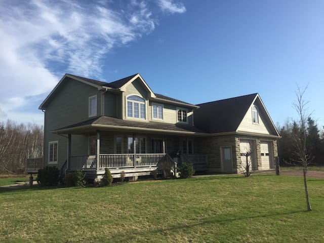 Large Home in the Heart of Shediac