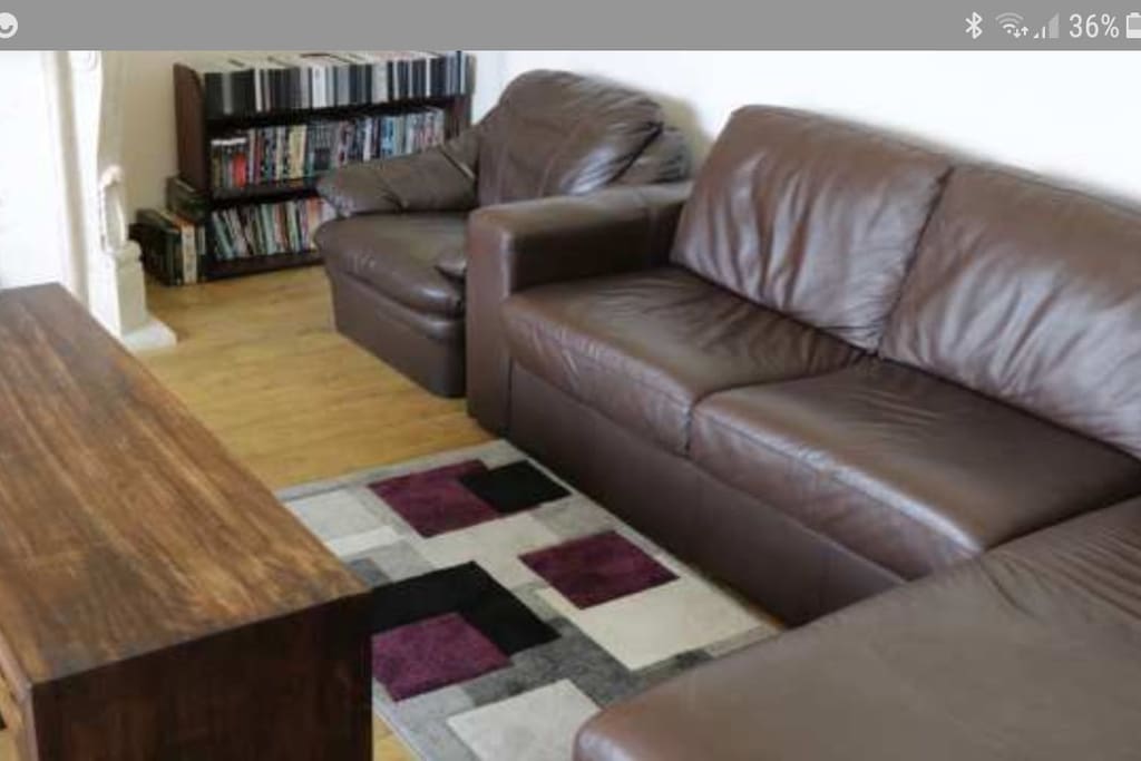 SITTING ROOM