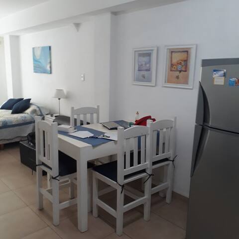 Lindo monambiente cerca del mar