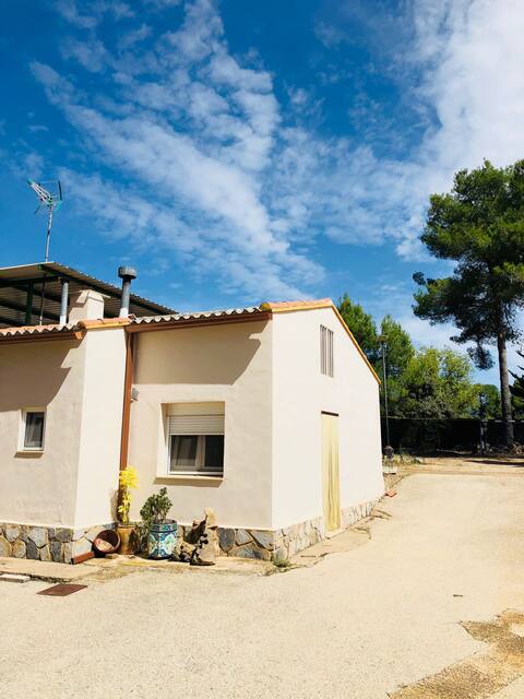 Casa Juan y Regi en El Parque Natural La Mariola