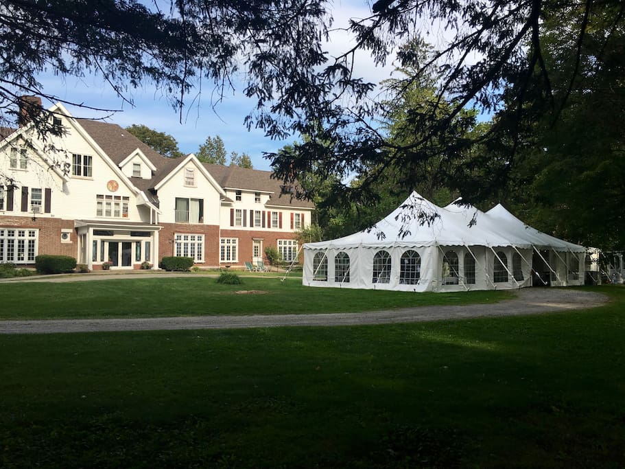 Great spot for DIY weddings for up to 75 guests - additional $1500 (50 guests) and $2000 facility fee (up to 75 guests plus mandatory tent rental.)