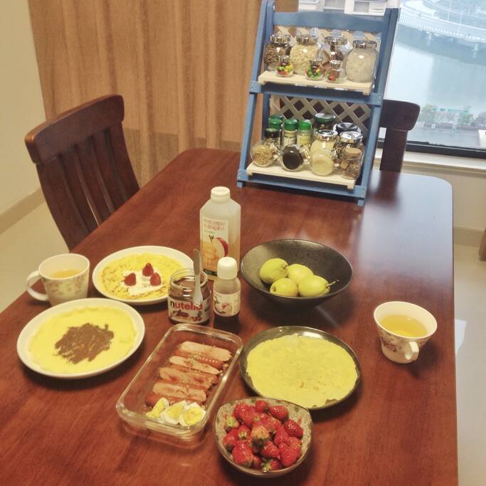 breakfast for my guests 为房客做的早餐