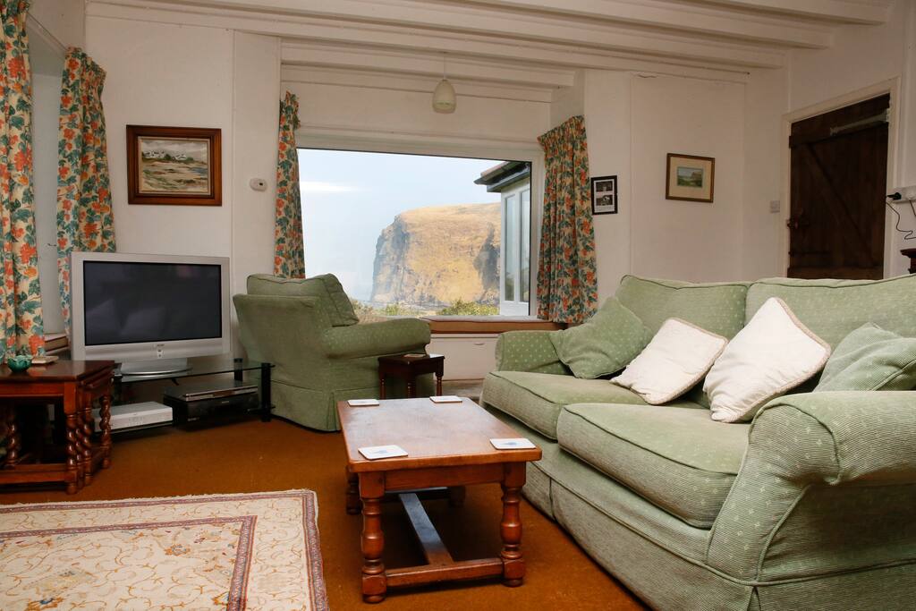 A family home, Dingley Dell is full of comfort and cosiness.