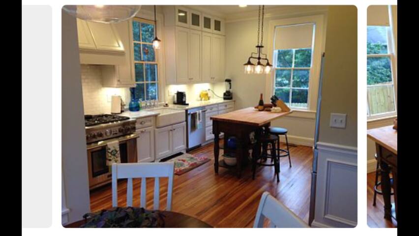 Walk to AVLs TOP cafes, pubs, restaurants, rafting gallery image 3