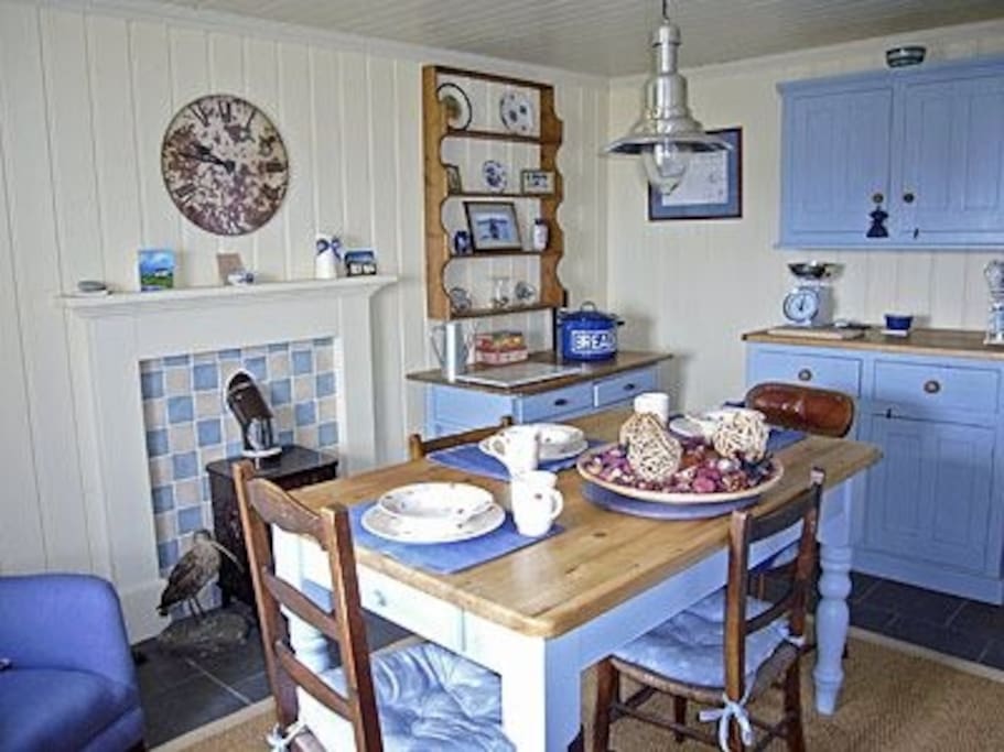 fully equipt kitchen