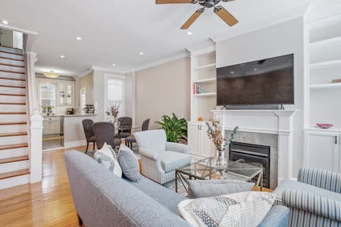 5-Star Charming Philly Townhouse in Museum Area