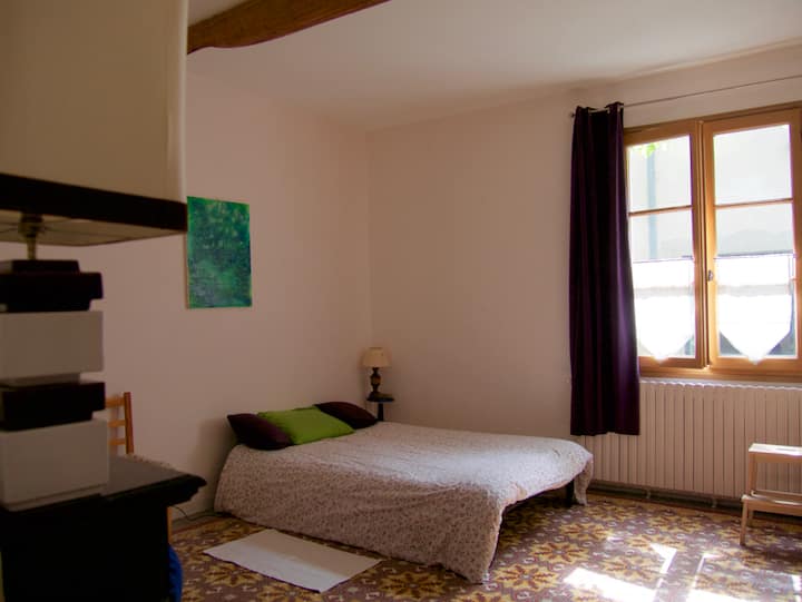 Un dormitorio en el primer piso