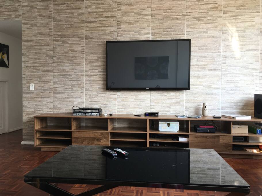 Living / TV room