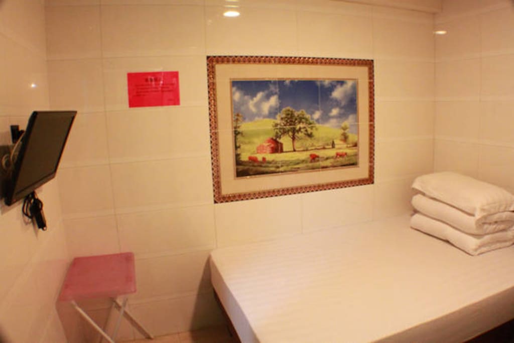 comfortable guest room with private washroom