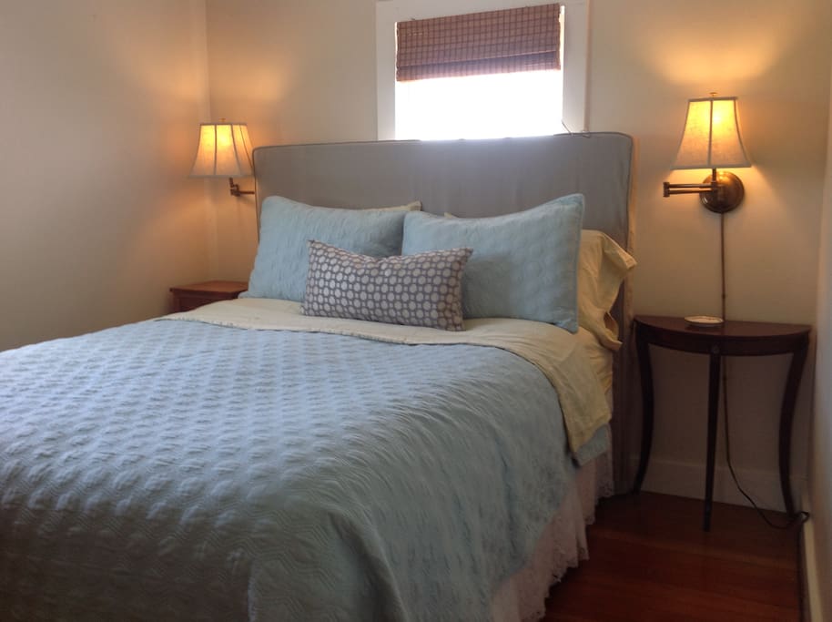 Guest bedroom