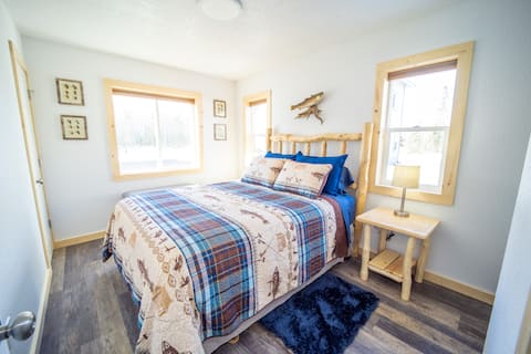 Top performing Airbnb: Cozy retreat near Kenai Rvr-2Q&1F bed w/loft-#2 in Kalifornsky
