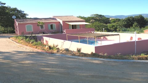 Poplars house with pool and tennis in Luberon