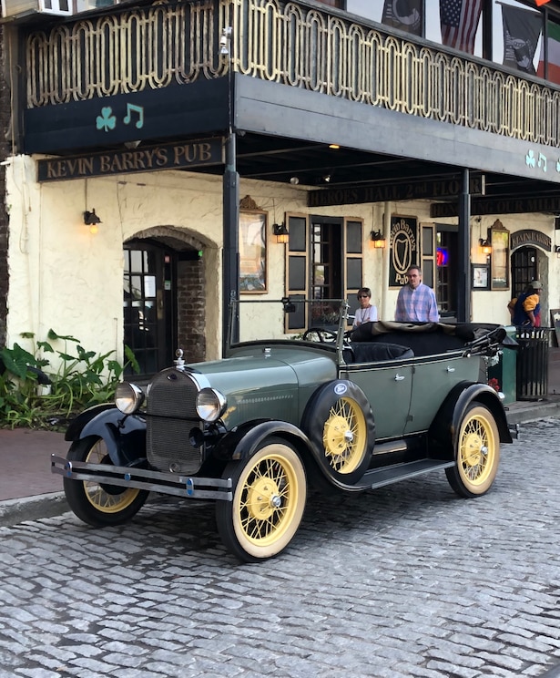 Vintage Car Tour