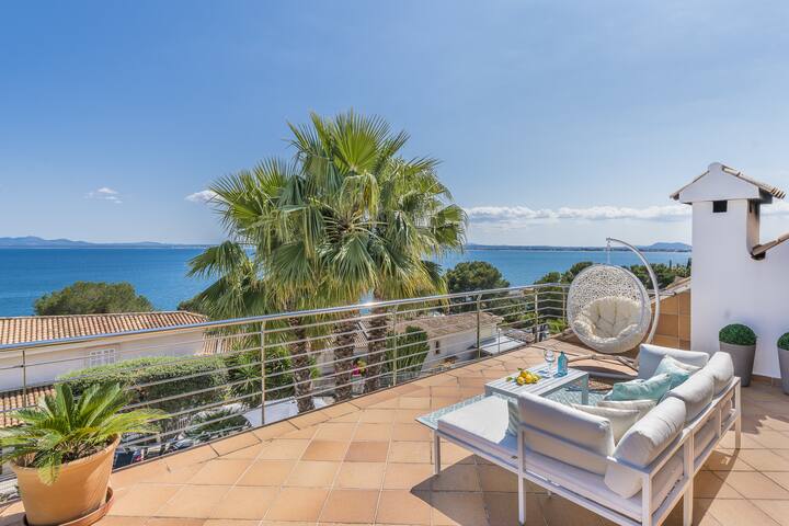 Villa Alcanada: Amazing sea views & fantastic pool