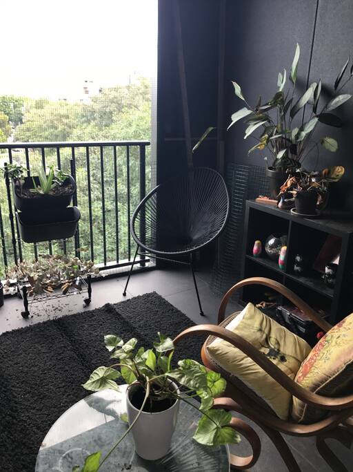 Sweet balcony where you can sip a coffee and enjoy the fresh air, facing the popular weekend markets in West End. Enough privacy to feel like a little cave, with sliding door entry from the lounge or the bedroom.