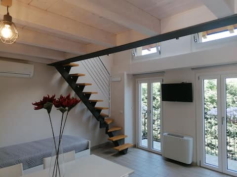 Airbnb con migliori performance: Mata house apartment 50 meters from the lake a Baveno