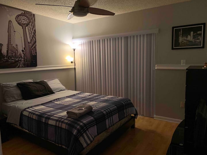 Private room near Dolphin Mall and FIU Houses for Rent in Miami