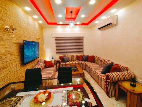 Deema Home with free breakfast