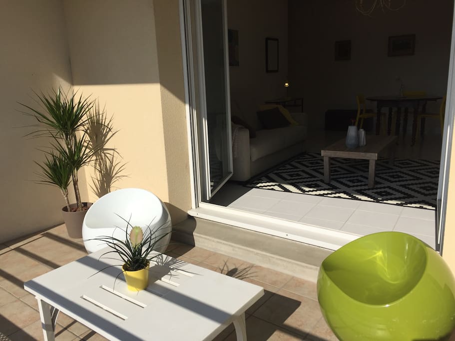 Terrasse ensoleillée de 8 m²