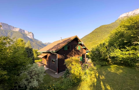 щ Chalet Alizée · Nature, lake and mountains щ