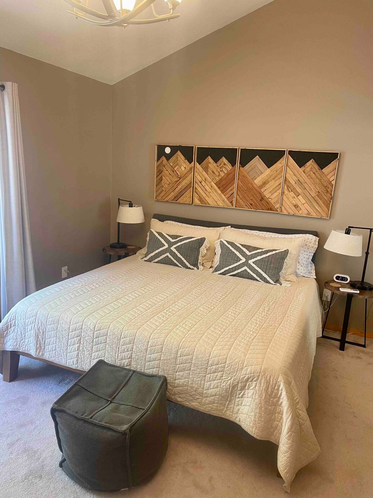 Надворешна главна спална соба 