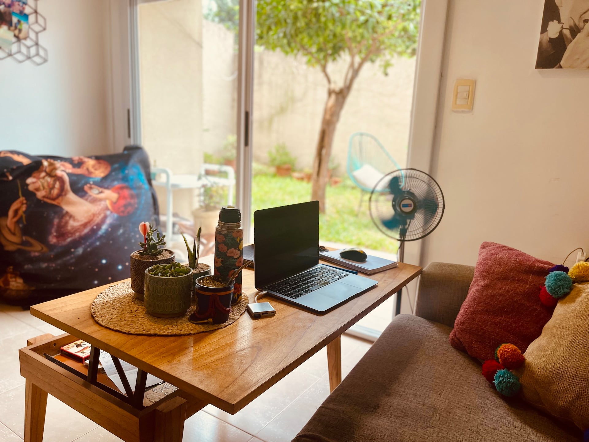 Bright 2 Room w/ Garden, WIFI, and A/C in Saavedra