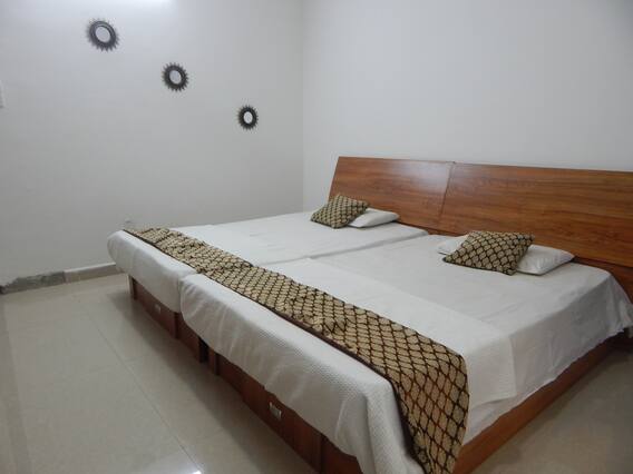 Airbnb Abdul Moneim Mohammed Street Al Khurtum Vacation