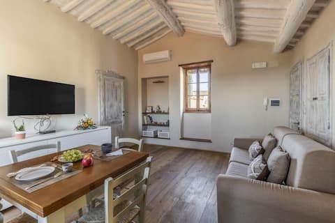 Chicca - Bright and Scenic in the Old Town