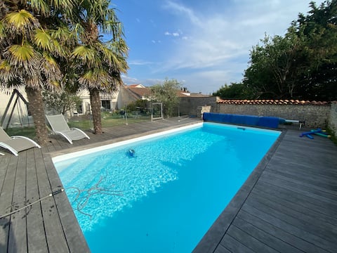 Villa with pool on the coast near the golf course