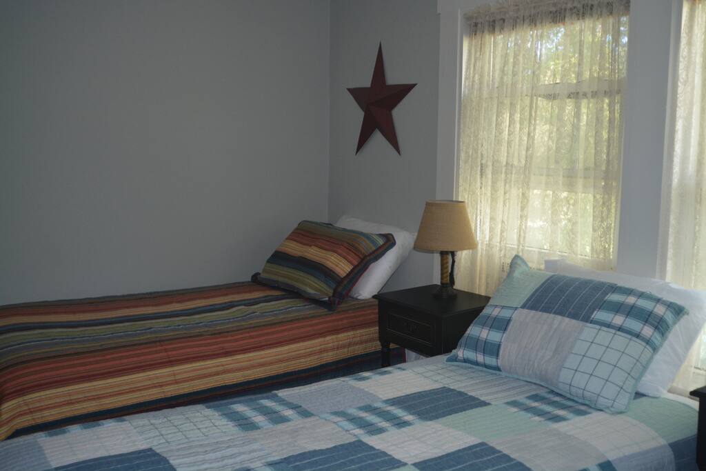 More of Betsy's room