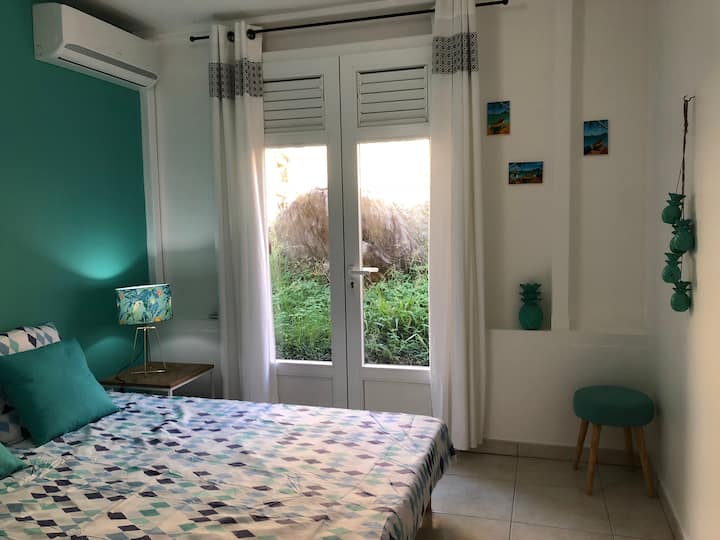 Chumba cha kulala cha watu wazima (kitanda 160)