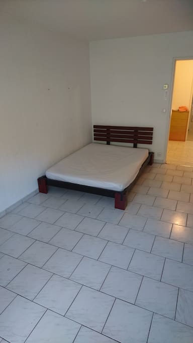 Double Lit, très grande chambre possibilité de rajouter d'autres couchages