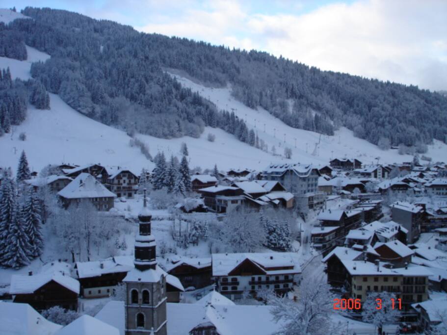 Vue sur les pistes de ski