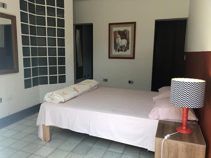 غرفة النوم 1