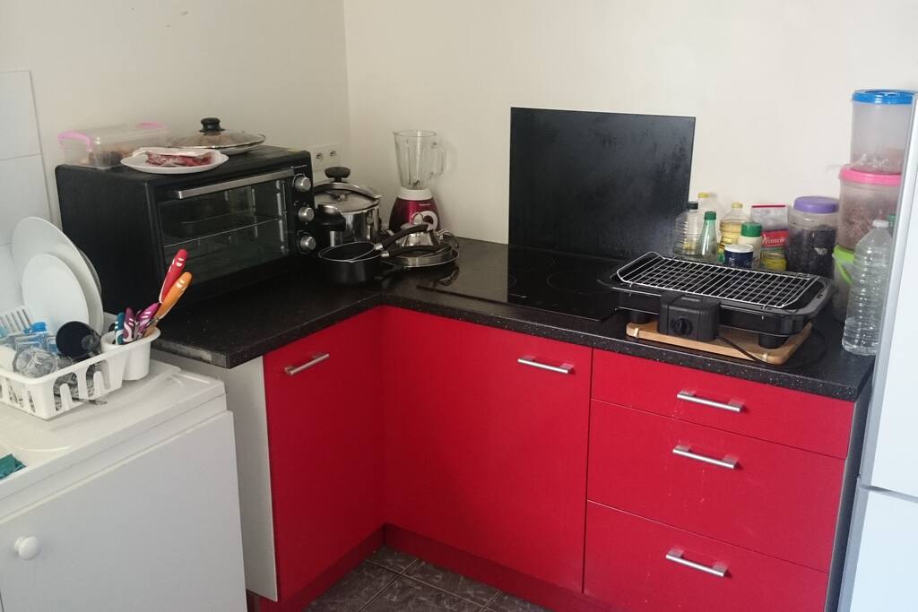 Kitchen, well equipped