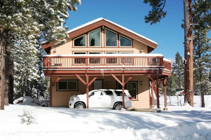 Big Bear Lake Amys Lodge 5-bedroom Cabin Big Bear - Big Bear Lake, CA