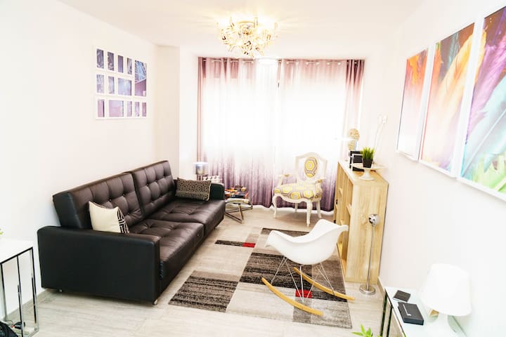 COZY APARTMENT