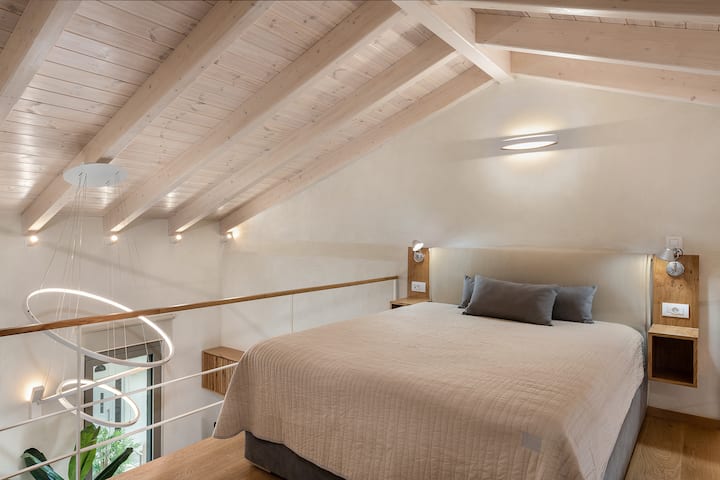 Ძირითადი ღია საძინებელი 