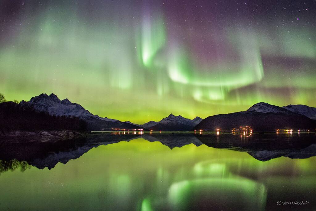 Ullsfjord with aurora borealis dancing