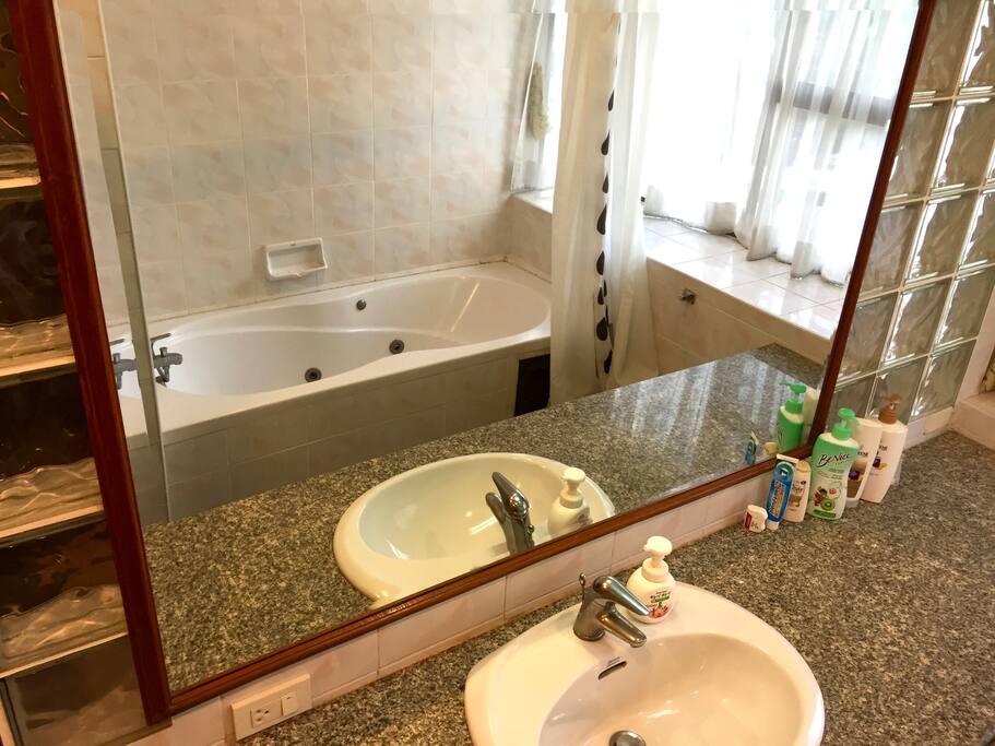 Bathroom with Jacuzzi