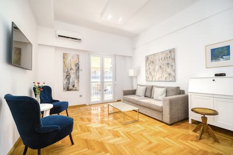 Elegant Light 2 Bedroom Condo Prime Central Athens