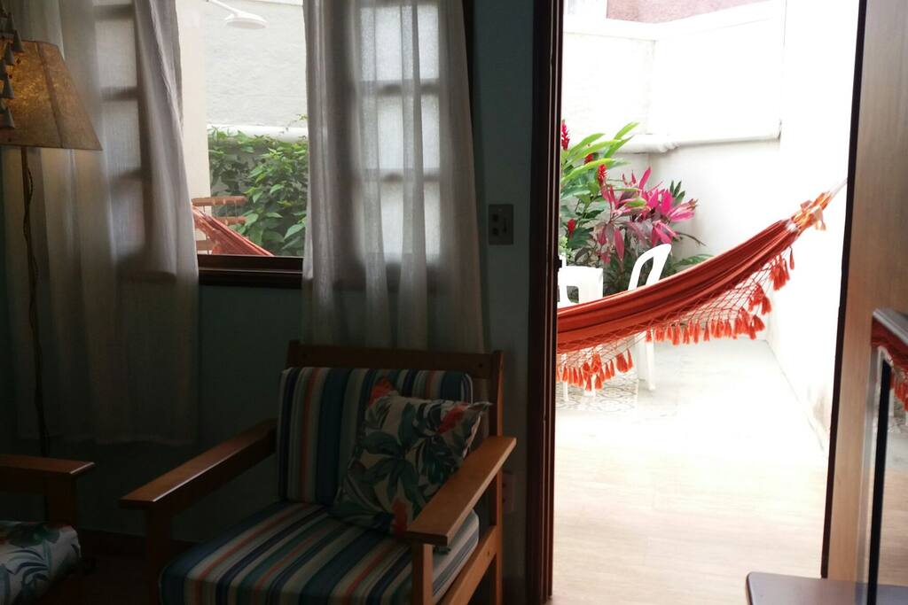 sala de estar e varanda