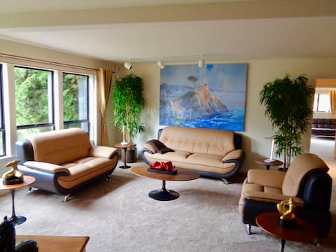 Top Airbnb: Art Haven Carmel--Luxurious Quality Lodging in Carmel By The Sea