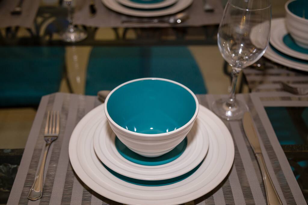 Eat in, dine out... the choice is yours.
