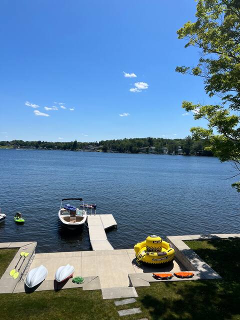 Lakefront on golf course near Elk Mountain Ski