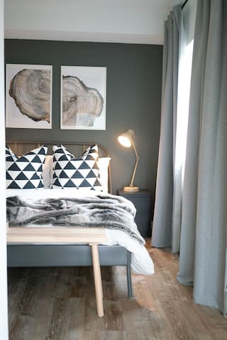 Cozy 1 Bedroom Apartment in Whistler (Creekside).