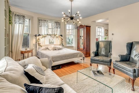 Stunning urban hideaway nearby Harvard Square